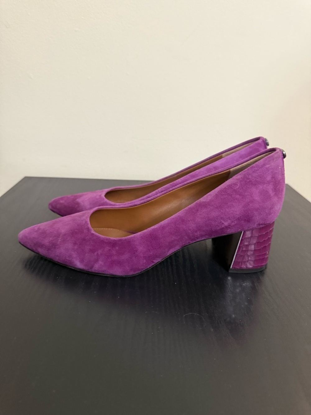 Donald Pliner Women's Suzette Kid Suede Pointed Toe Pump Purple Size 9.5 NWOB - Picture 4 of 7